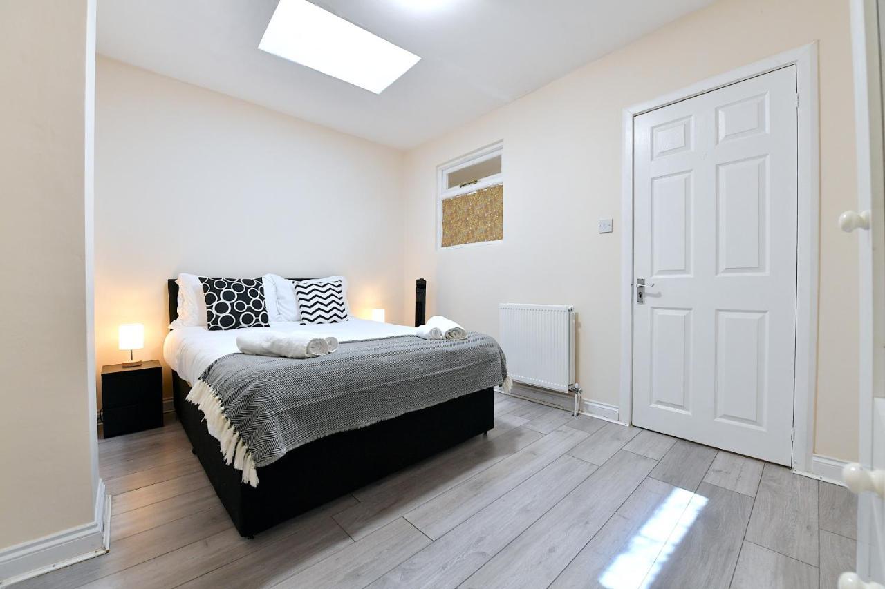 City Apartments Near Seven Sisters Londra Dış mekan fotoğraf